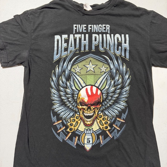 Five Finger Death Punch 2018 Tour shirt - Picture 1 of 7